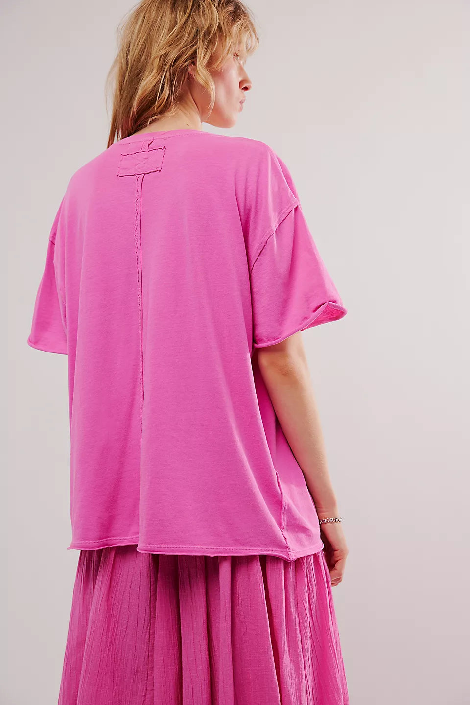 Nina Tee